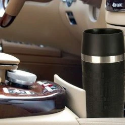 Emsa Isolier-Trinkbecher Mit Manschette Travel Mug In Schwarz 10 Emsa Isolier-Trinkbecher Mit Manschette Travel Mug In Schwarz -Leonardo Shop 351674 Deko 01 2