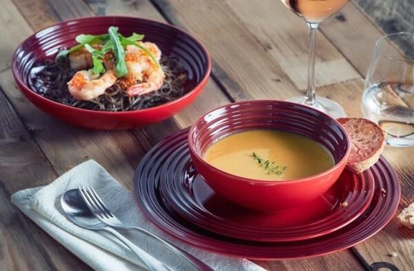 Le Creuset Frühstücksteller In Shell Pink – Bild 3